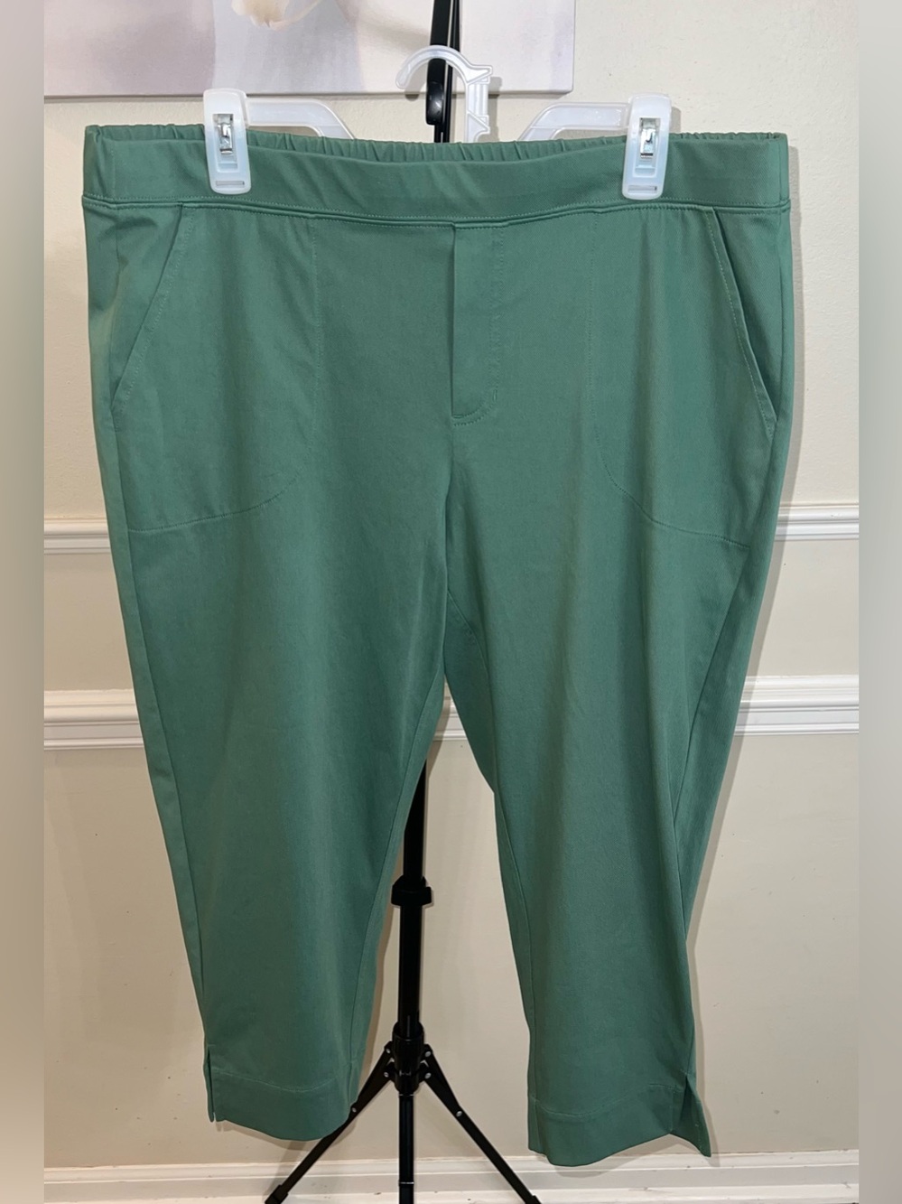 Denim & Co. Comfy Knit Air Petite Straight Crop Pant with Side Slits! Size LP. - Picture 3 of 15